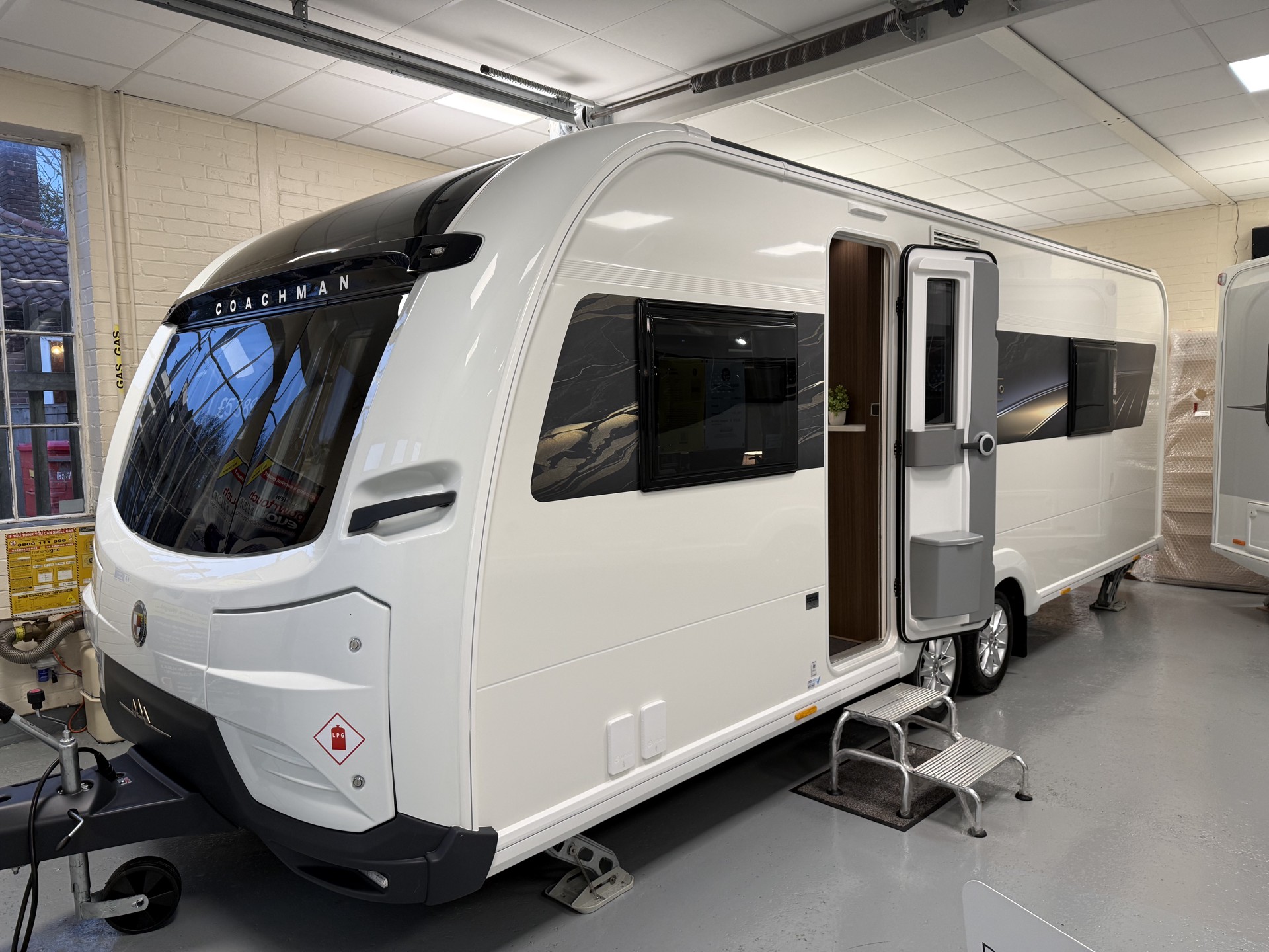 Coachman Lusso II